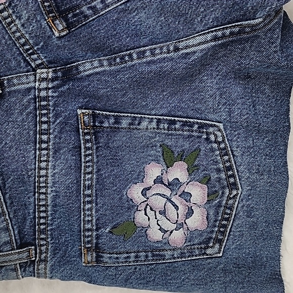 Reformation Jeans Charlie High Rise Embroidered Jean Shorts New With Tags - Picture 11 of 16